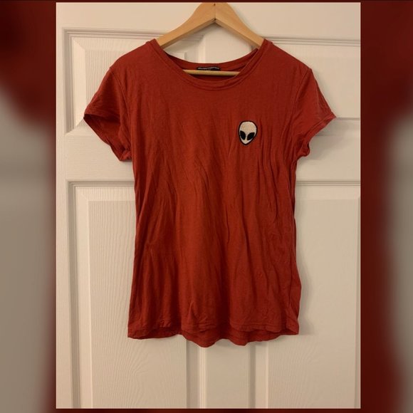 One Size Brandy Melville Alien Patch Shirt - Picture 1 of 3